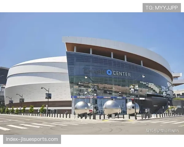 勇士新主场大通中心将升级地板传感器,以采集更精细的球员移动热区图 勇士新主场大通中心将升级地板传感器,以采集更精细的球员移动热区图